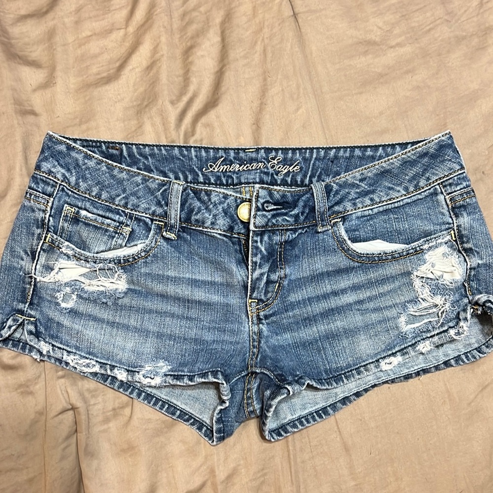 American Eagle distressed shorts